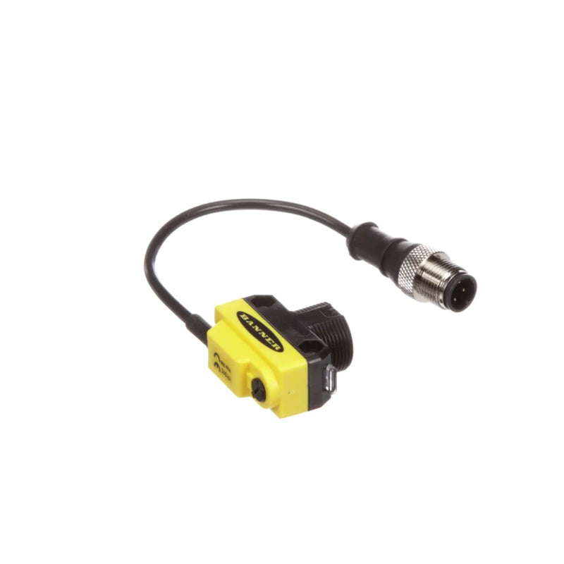 QS18VP6LDQ5 ultrasonic sensor with PNP output and IP67 housing for object detection in industrial settings.